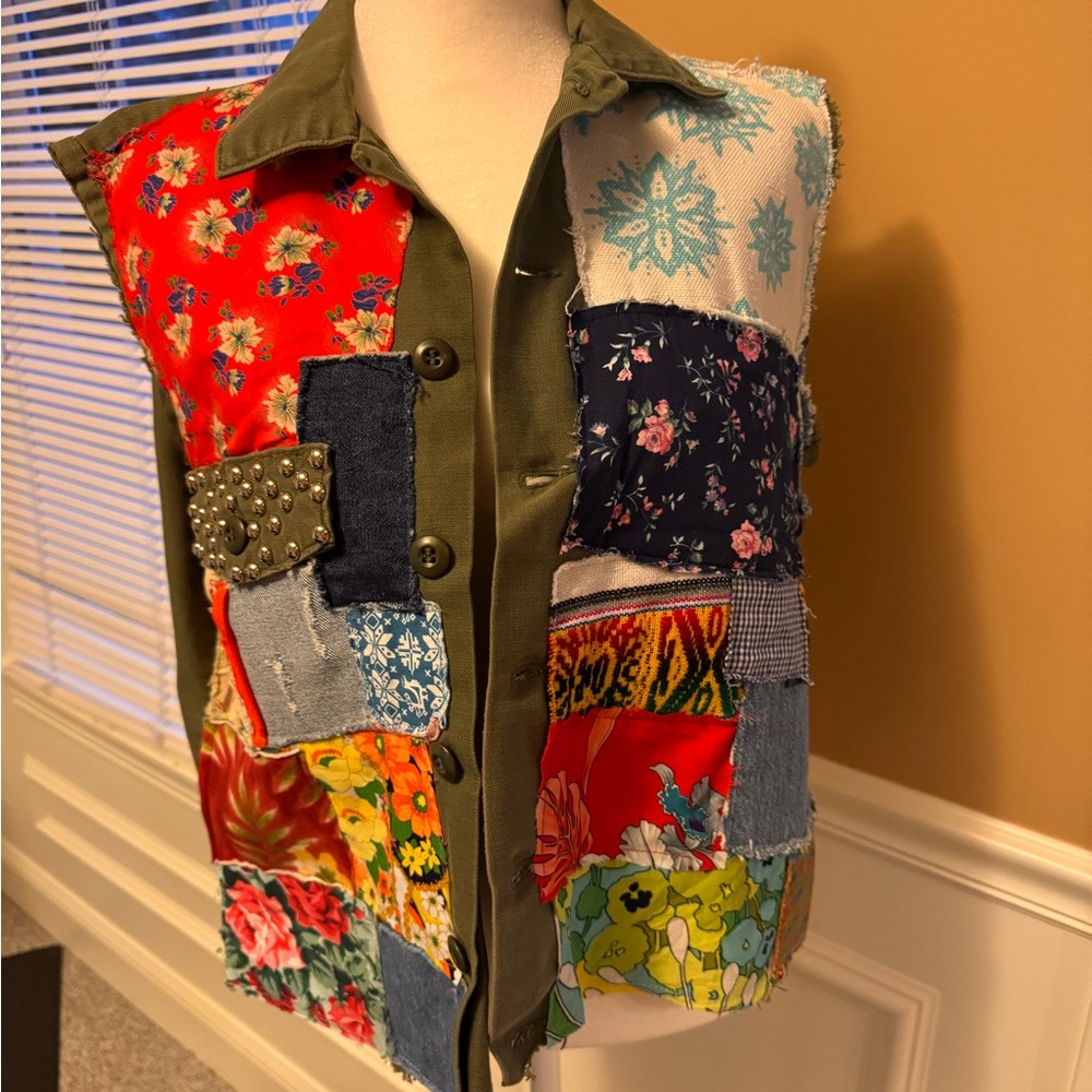 Riley Vintage patchwork vest size: M